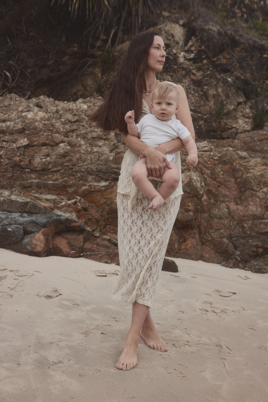 Uma Stretch Lace Skirt