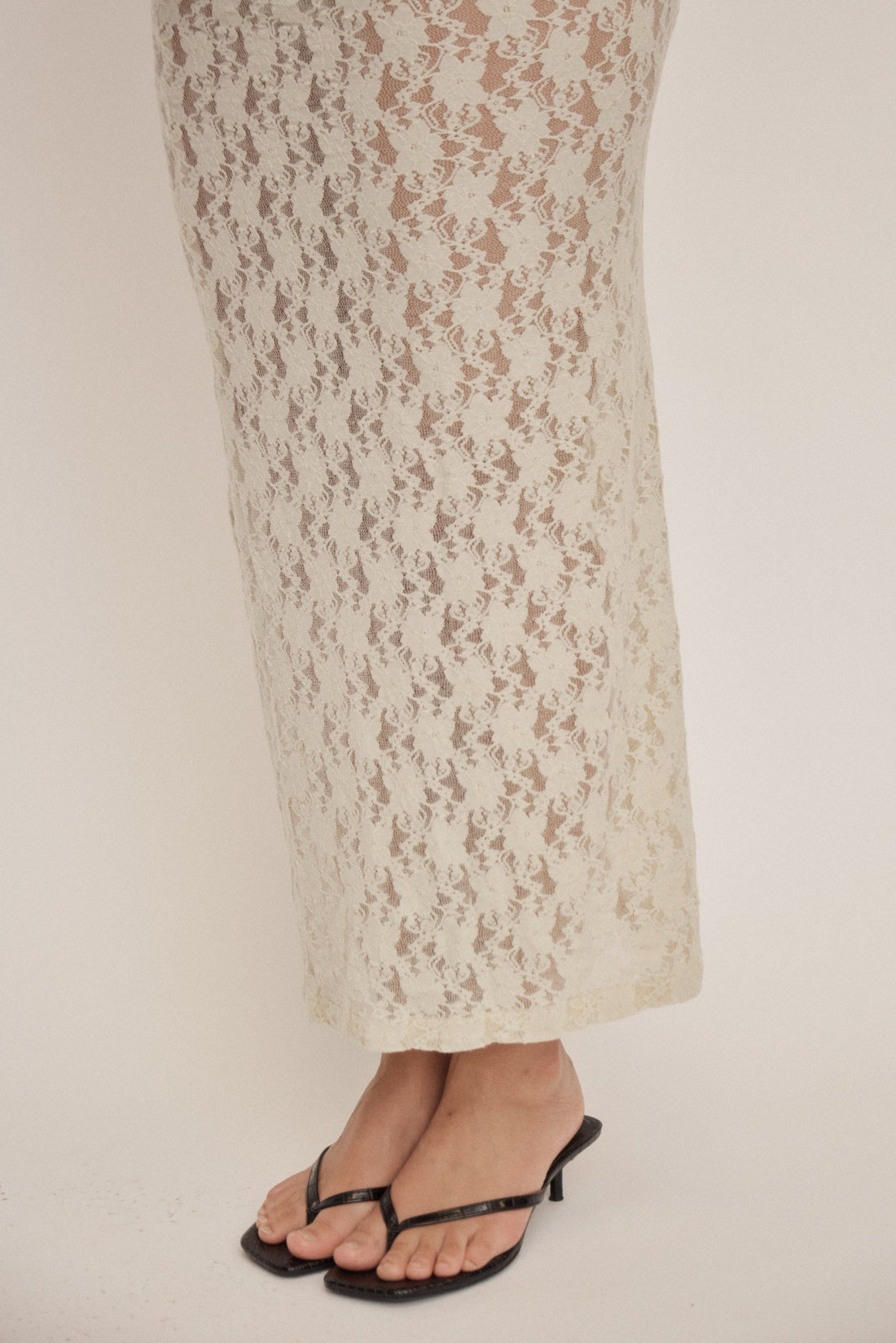 Uma Stretch Lace Skirt
